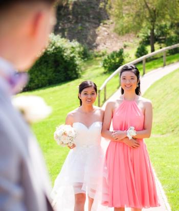 Bride walking down to the ceremony area