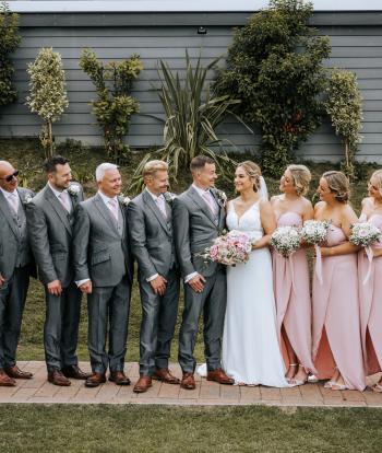 Groomsmen & Bridemaids with Bride & Groom